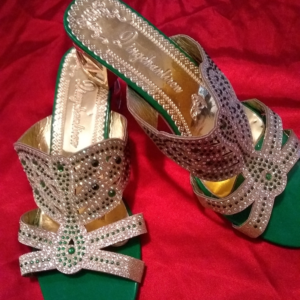 Shoes - Picture 4 of 4